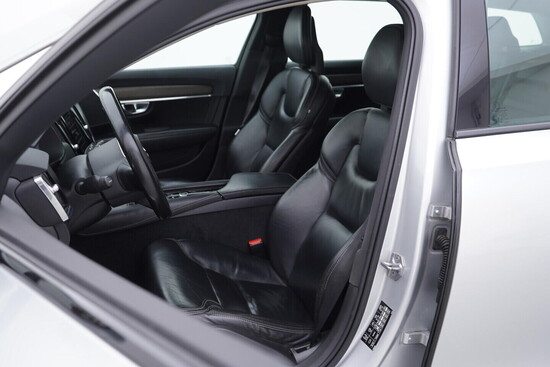 VOLVO V90 Cross Country 2.0  173 kW automat, DPH_5