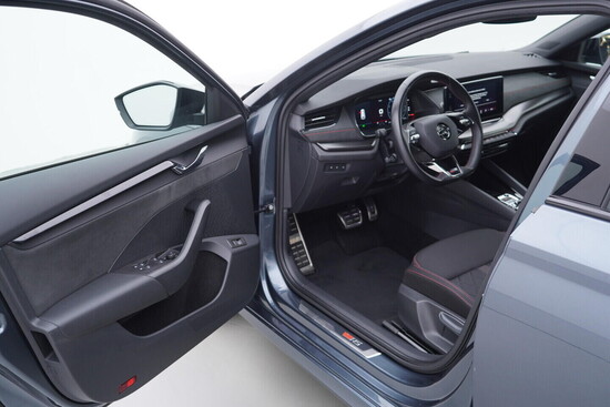 ŠKODA OCTAVIA RS 2.0 TDI 147 kW automat, DPH_4