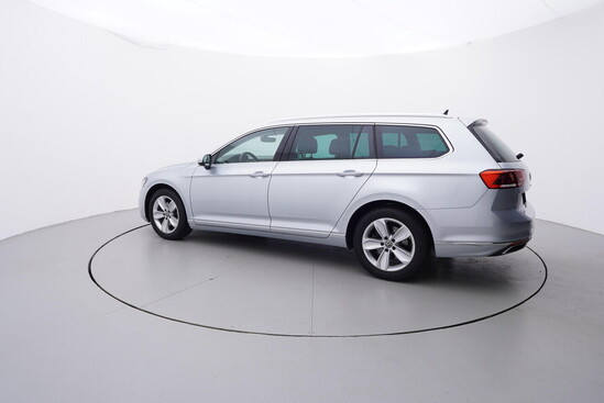 VOLKSWAGEN PASSAT VARIANT Elegance 2.0 TDI 110 kW automat, DPH_2