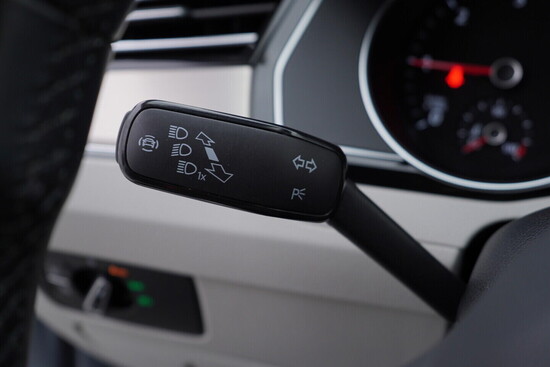 VOLKSWAGEN PASSAT VARIANT Elegance 2.0 TDI 110 kW automat, DPH_5