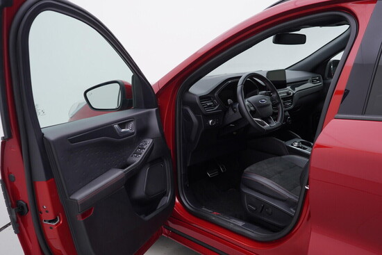 FORD KUGA ST-LINE 2.0  140 kW automat, DPH_4
