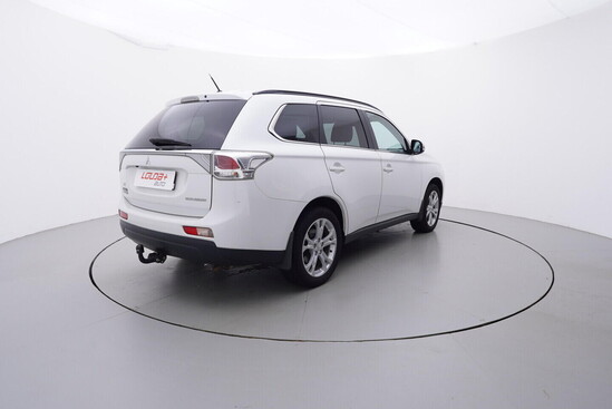 MITSUBISHI OUTLANDER 2.3 110 kW manuál_3