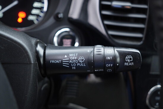 MITSUBISHI OUTLANDER 2.3 110 kW manuál_5