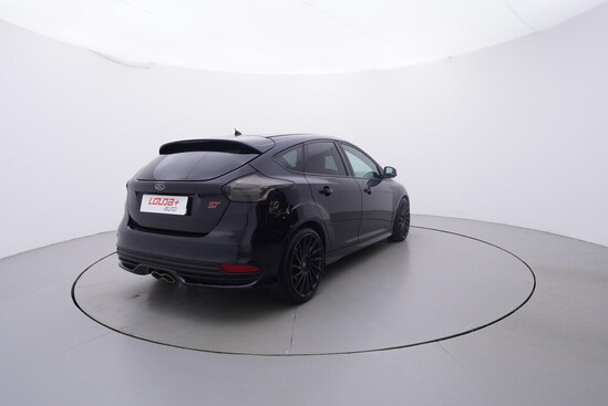 FORD FOCUS ST-line 2.0  136 kW manuál_3