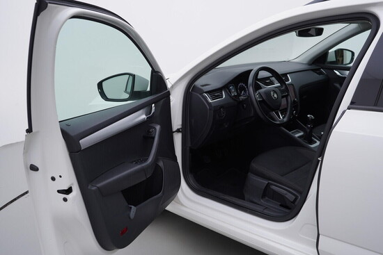 ŠKODA OCTAVIA Bussines 1.0 TSI 85 kW manuál, DPH_4