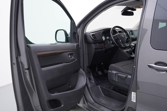 TOYOTA PROACE 2.0 110 kW manuál_4