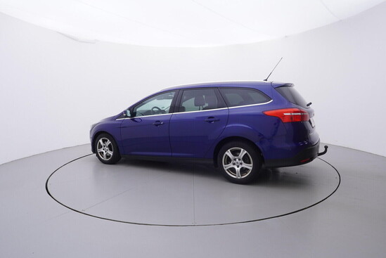 FORD FOCUS Titanium 2.0  110 kW manuál_2
