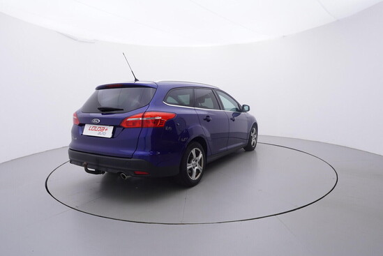 FORD FOCUS Titanium 2.0  110 kW manuál_3