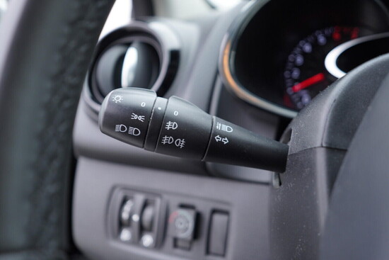 RENAULT CLIO  1.1  54 kW manuál_5
