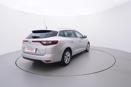 RENAULT MÉGANE Limited 1.3  103 kW automat, DPH_3