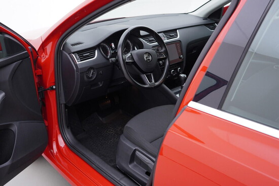 ŠKODA OCTAVIA Style 2.0 TDI 135 kW automat, DPH_4