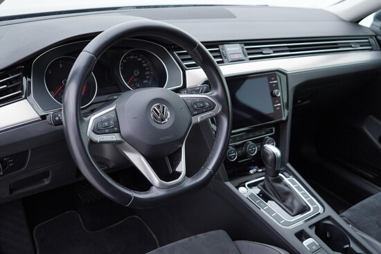 VOLKSWAGEN PASSAT Elegance 2.0 TDI 110 kW automat_5