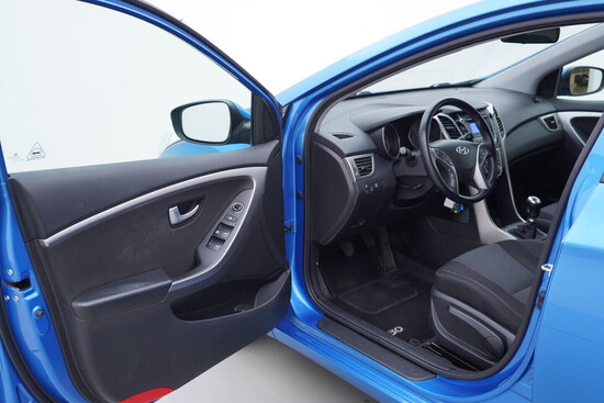 HYUNDAI I30 1.6 CRDi 81 kW manuál_4