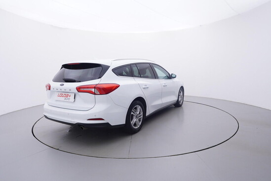 FORD FOCUS Cool&Connect 1.5  88 kW manuál_3