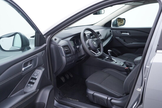 NISSAN QASHQAI Visia 1.3  103 kW manuál_4