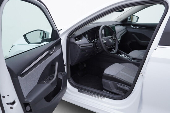 ŠKODA OCTAVIA Top Selection 2.0 TDI 110 kW automat, DPH_4
