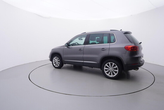 VOLKSWAGEN TIGUAN Highline 2.0 TDI 130 kW automat_2