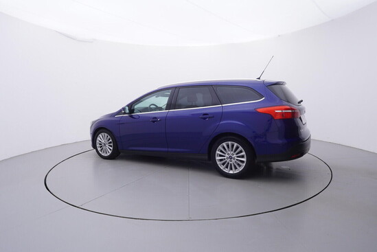 FORD FOCUS Titanium 1.0  92 kW manuál_2