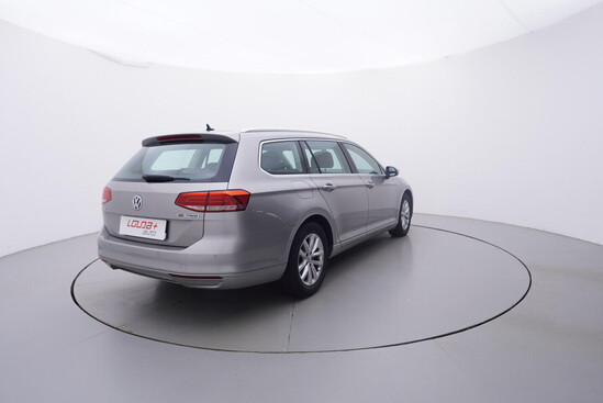 VOLKSWAGEN PASSAT VARIANT Comfortline 1.6 TDI 88 kW manuál_3