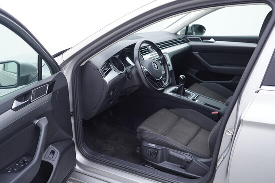 VOLKSWAGEN PASSAT VARIANT Comfortline 1.6 TDI 88 kW manuál_4