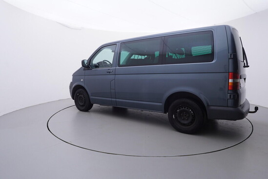 VOLKSWAGEN TRANSPORTER KOMBI  2.5 TDI 96 kW manuál_2