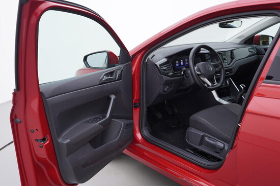 VOLKSWAGEN POLO  1.0 TSI 70 kW manuál_4