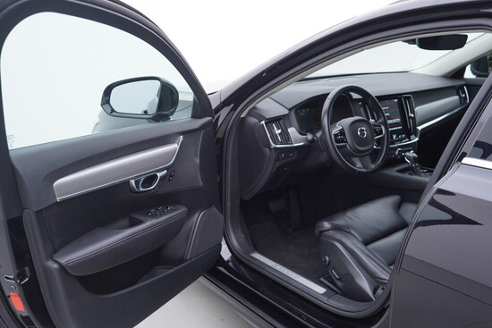 VOLVO V90 Momentum 2.0  140 kW automat, DPH_4