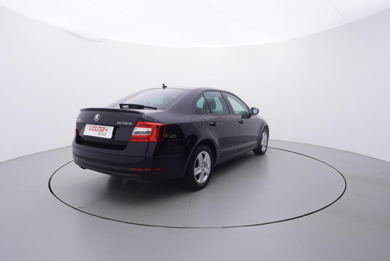 ŠKODA OCTAVIA  1.6 TDI 85 kW manuál, DPH_3