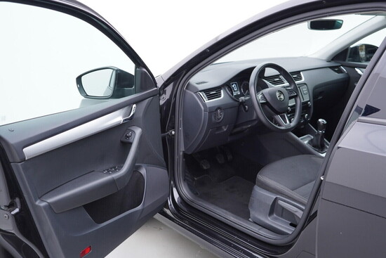 ŠKODA OCTAVIA  1.6 TDI 85 kW manuál, DPH_4