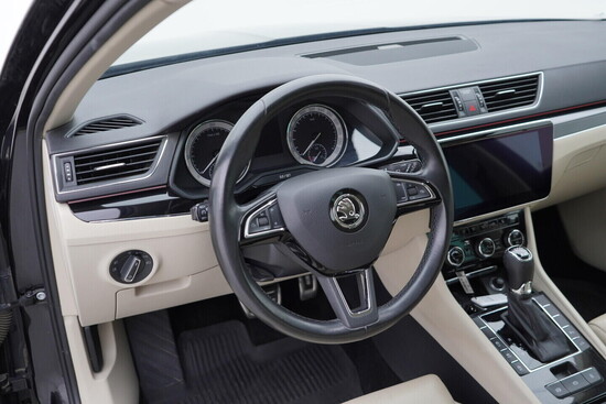 ŠKODA SUPERB L&K 2.0 TDI 140 kW automat_5