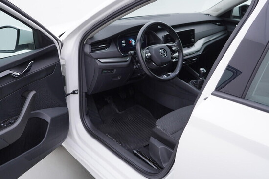 ŠKODA OCTAVIA Ambition 2.0 TDI 85 kW manuál, DPH_4