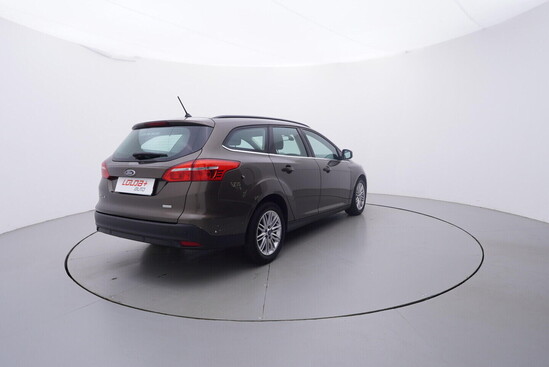 FORD FOCUS Cool&Connect 1.0  92 kW manuál_3