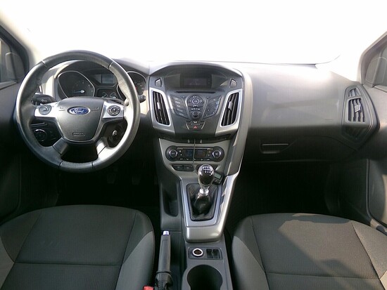 FORD FOCUS Trend 1.6 TDI 70 kW manuál_4