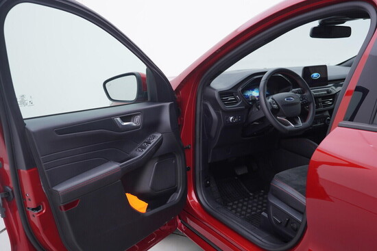 FORD KUGA ST-line X 2.0 EcoBlue 140 kW automat_4