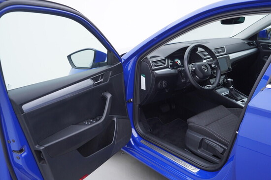 ŠKODA SUPERB Ambition 2.0 TDI 110 kW automat_4