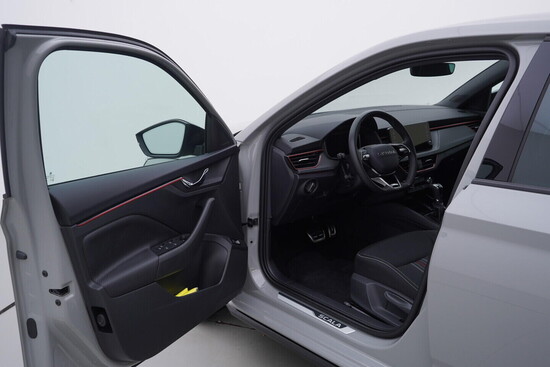ŠKODA SCALA Monte Carlo 1.0 TSI 85 kW automat, DPH_4