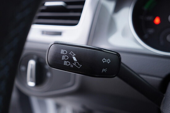 VOLKSWAGEN E-GOLF    85 kW automat, DPH_5