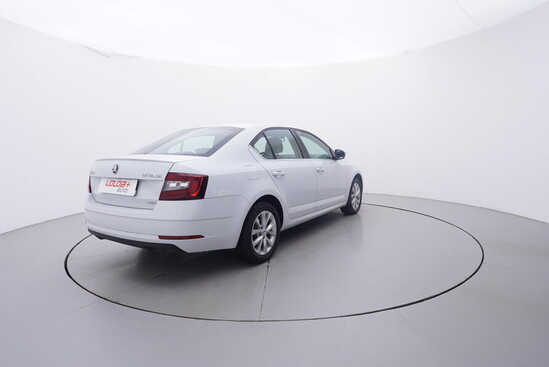 ŠKODA OCTAVIA Style 2.0 TSI 140 kW automat, DPH_3