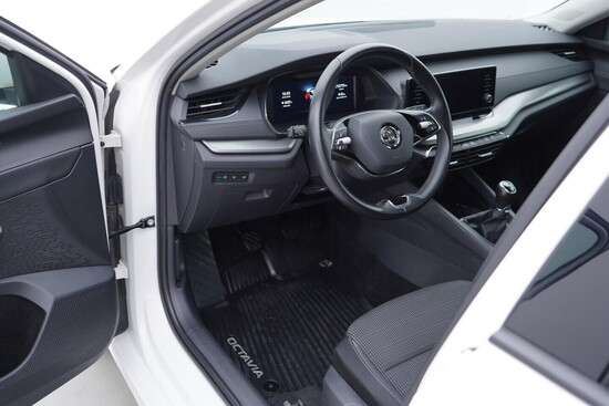 ŠKODA OCTAVIA Ambition 2.0 TDI 85 kW manuál, DPH_4
