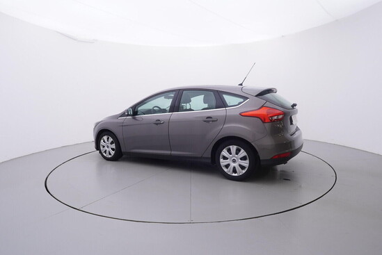 FORD FOCUS Trend 1.0 EcoBoost 92 kW manuál_2