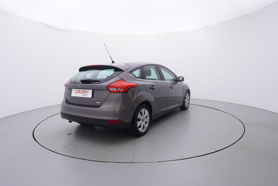 FORD FOCUS Trend 1.0 EcoBoost 92 kW manuál_3
