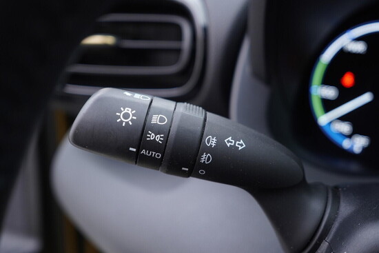 TOYOTA YARIS CROSS Adventure 1.5 Hybrid  68 kW automat_5