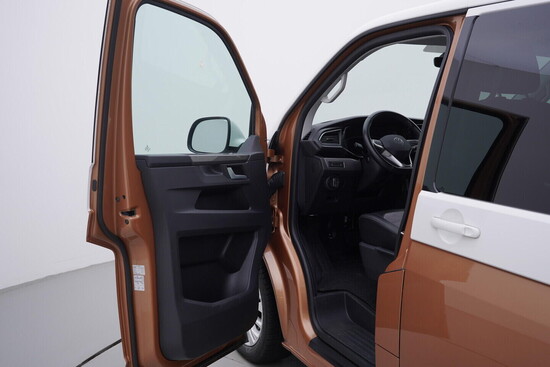 VOLKSWAGEN MULTIVAN Highline 2.0 TDI 150 kW automat, DPH_4