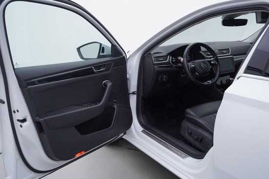 ŠKODA SUPERB  2.0 TDI 147 kW automat, DPH_4