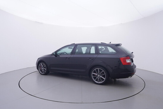 ŠKODA OCTAVIA RS 2.0 TSI 162 kW automat_2