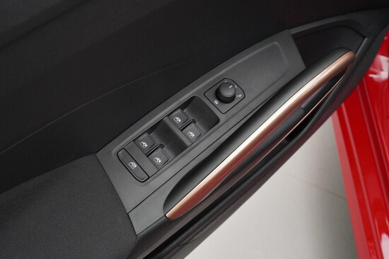 ŠKODA FABIA Top Selection 1.0 TSI 85 kW automat, DPH_4