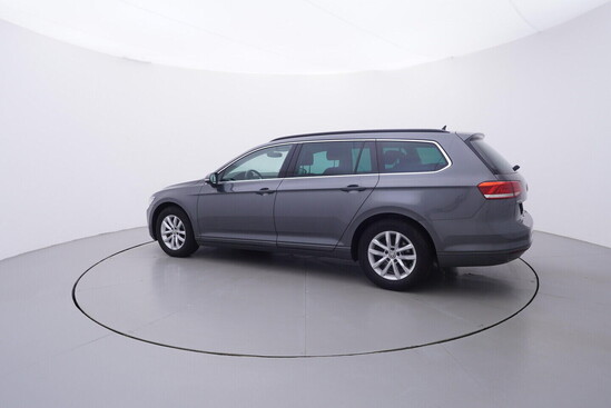 VOLKSWAGEN PASSAT Comfortline 2.0 TDI 110 kW automat_2