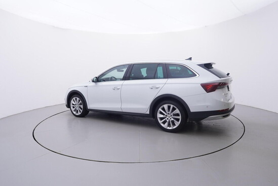 ŠKODA OCTAVIA Scout 2.0 TDI 147 kW automat, DPH_2