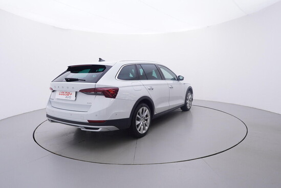 ŠKODA OCTAVIA Scout 2.0 TDI 147 kW automat, DPH_3