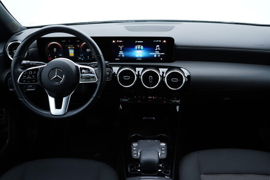 MERCEDES-BENZ CLA  1.5 . 85 kW automat_5